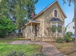 2425 NE 32nd Pl, Portland, OR 97212