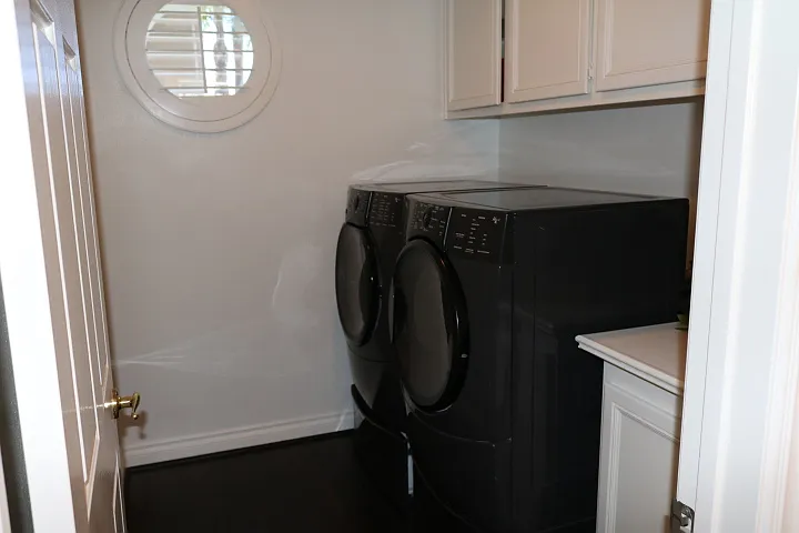 14049 Claremont Ln — Photo 19