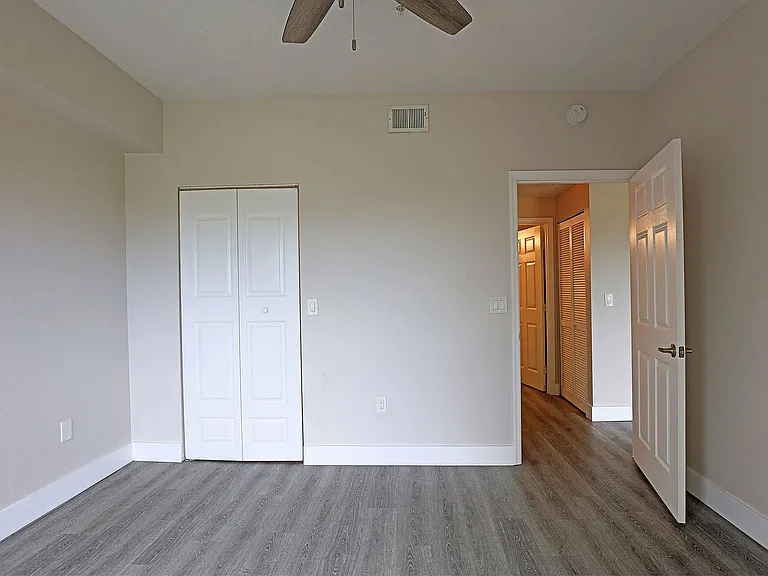 11480 Villa Grand #123 — Photo 13