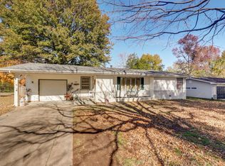 1865 E Edgewood St, Springfield, MO 65804