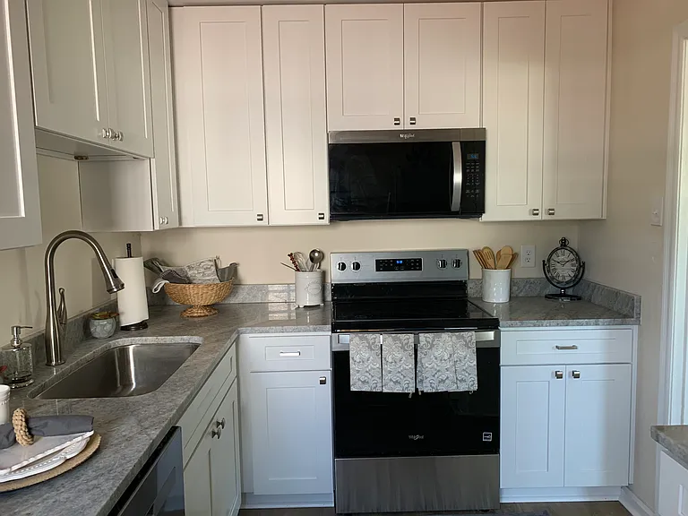 631 Willow Dr — Photo 10