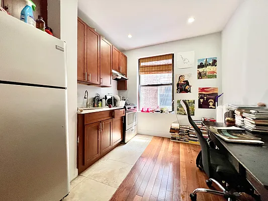 Rented by Pear NYC LLC | media 2