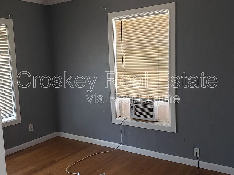 461 E 9th St #461 — Photo 4