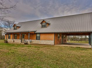 97 Bird Farm Rd, Huntsville, TX 77320