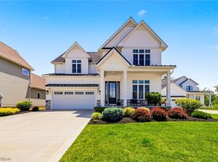 587 Magnolia Ct, Mayfield, OH 44143