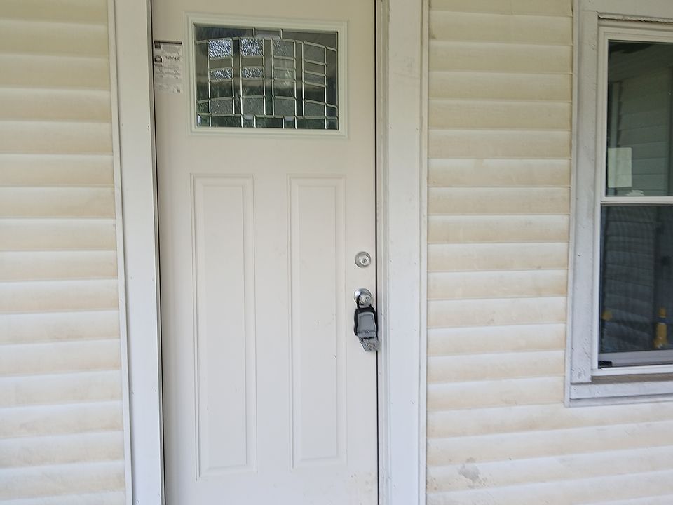 2nd image of 347 Route 9w APT 3