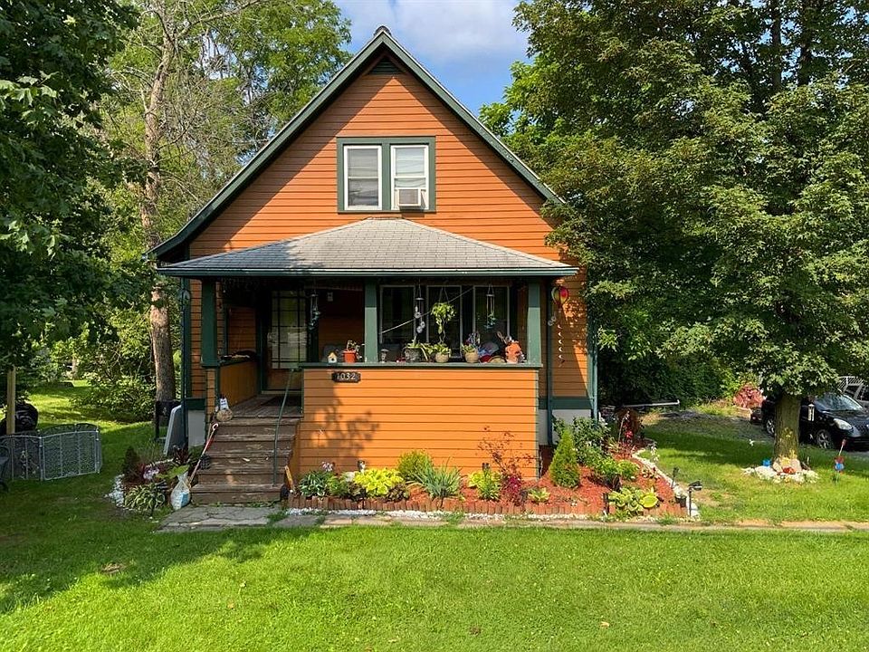2nd image of 1032 Danby Rd
