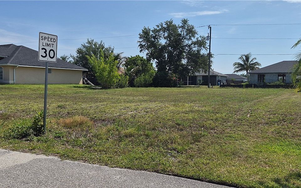 2nd image of 2501 NE 19th Pl