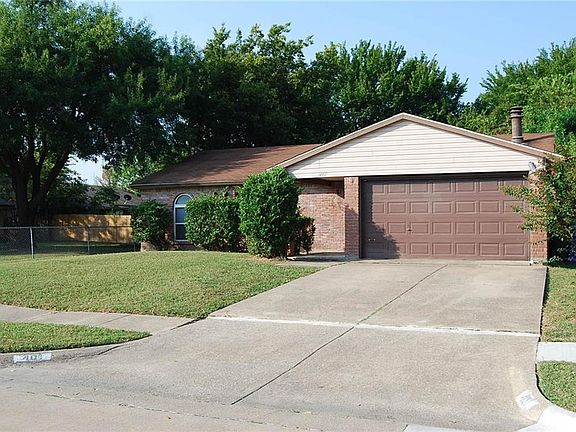 2nd image of 401 Forestwood Dr
