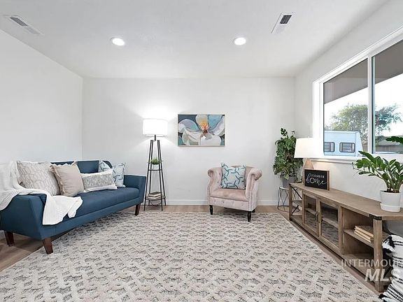 4th image of 139 Goodall St