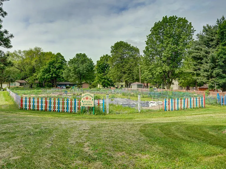 Community garden adjacent to unit