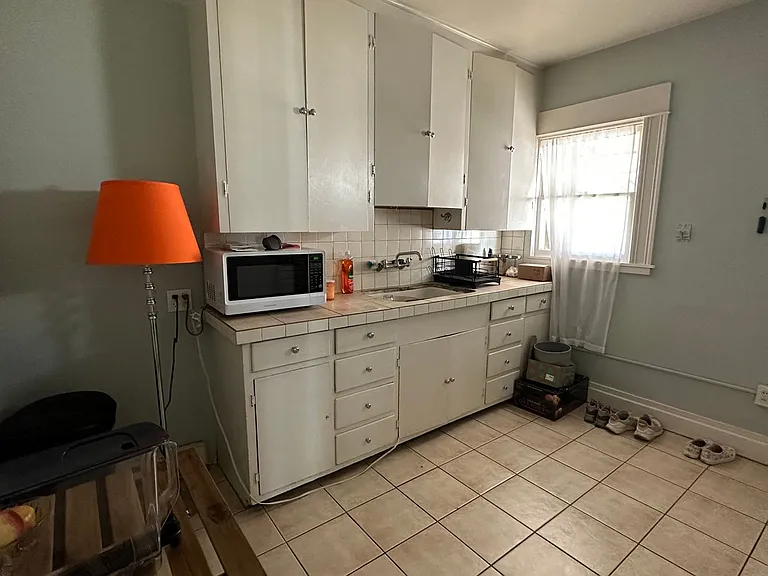427 E 1st Ave #3 — Photo 4