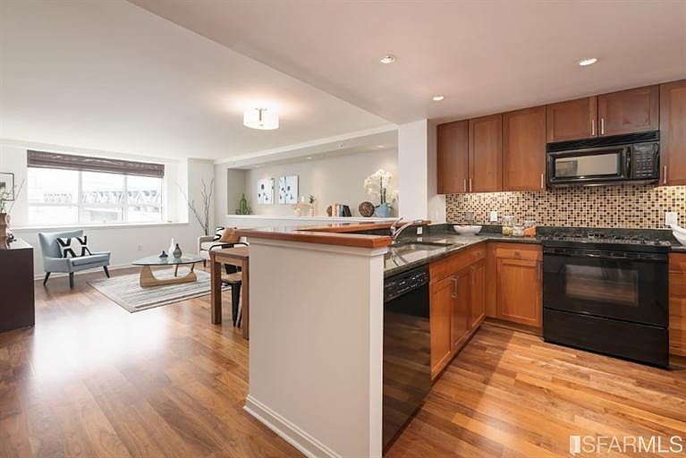 1st image of 400 Beale St APT 1407