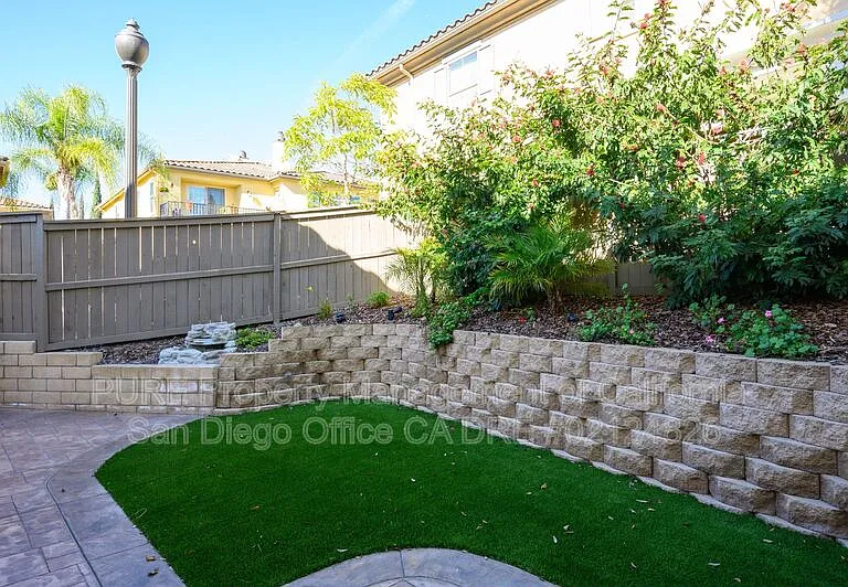 2625 Bellezza Dr — Photo 21