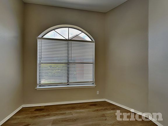 5th image of 10218 Basin Field Dr