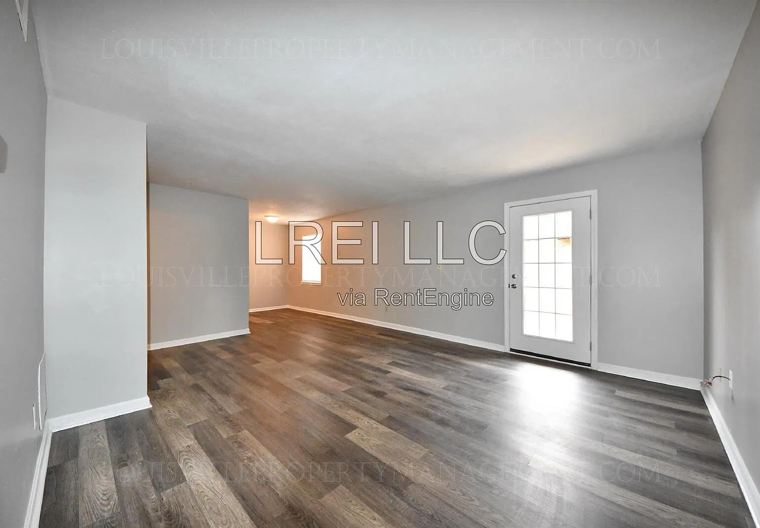 2 bed, 1.0 bath, 850 sqft, $850 — Photo 3