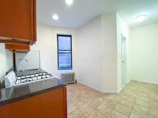 Rented by City Connections Realty | media 23