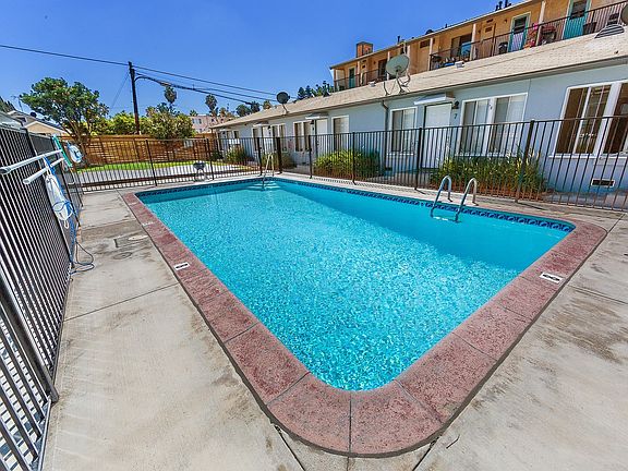 2nd image of 1765 Obispo Ave APT 4