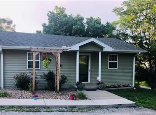 411 E Corrine St, Gallatin, MO 64640