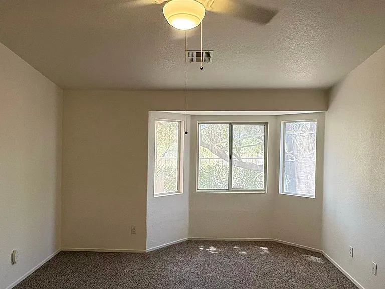 551 Duran St — Photo 18