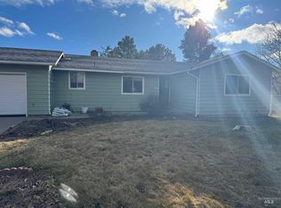 185 NW Wilson Cir, Mountain Home, ID 83647