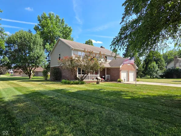 5835 W Countryside Ct, New Palestine, IN 46163