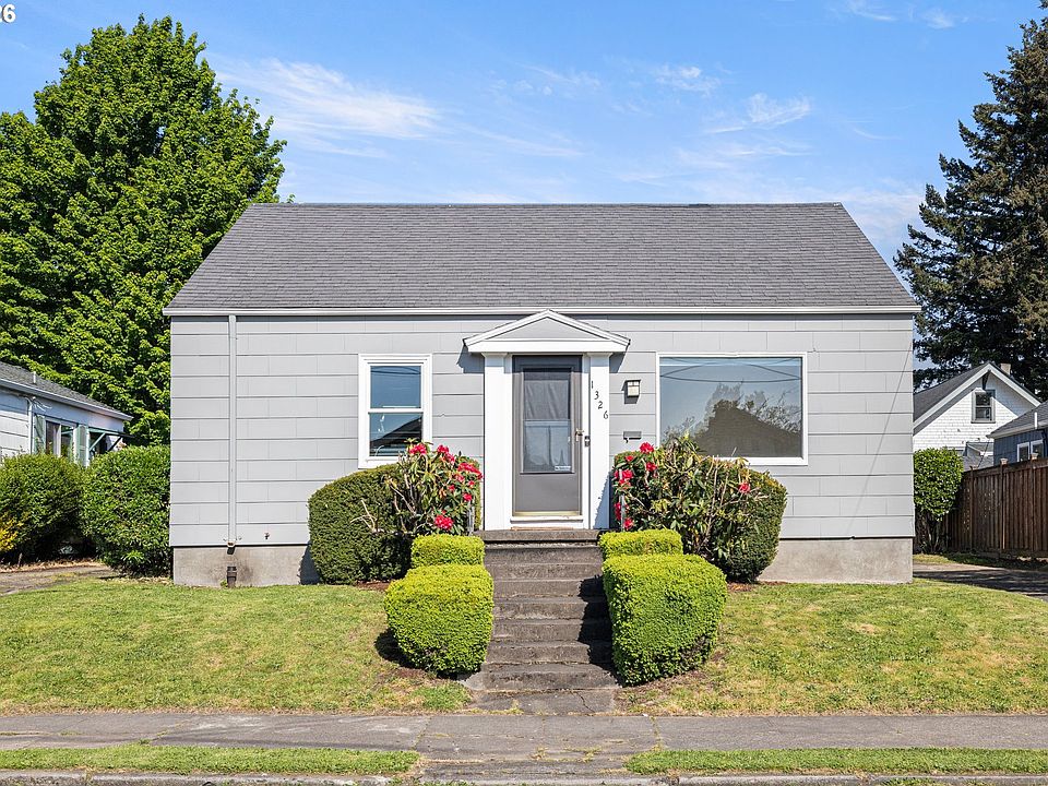 1st image of 1326 SE 49th Ave