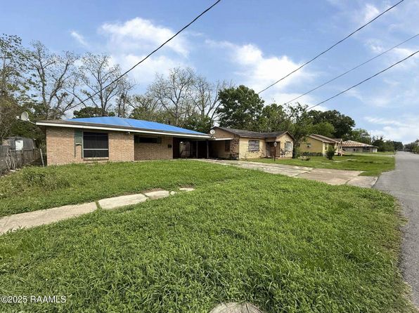 720 W 3rd St, Crowley, LA 70526