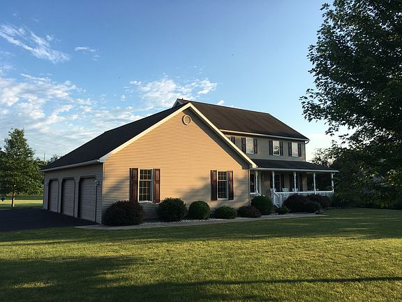 2nd image of 968 Fisher Dr