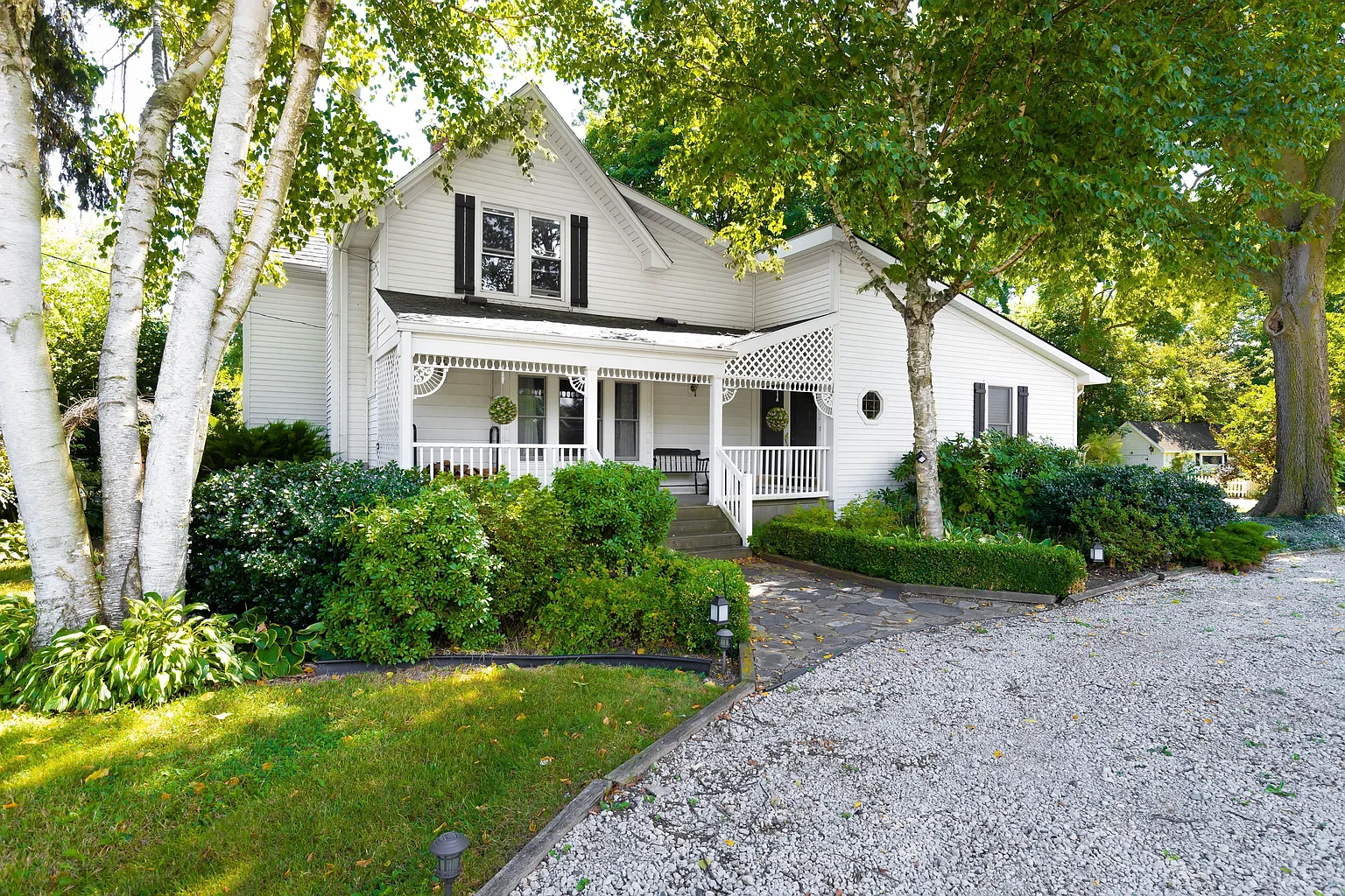18380 Clinton River Rd photo 1