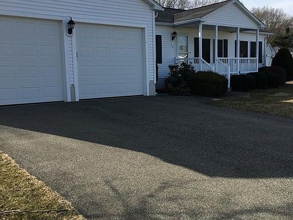 4th image of 48 Brookstone Dr