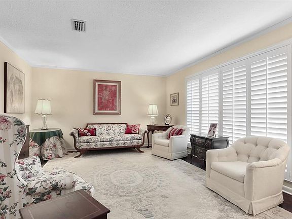4th image of 4847 Water Oak Ln