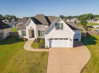11 Scenic Lake Cv, Jackson, TN 38305