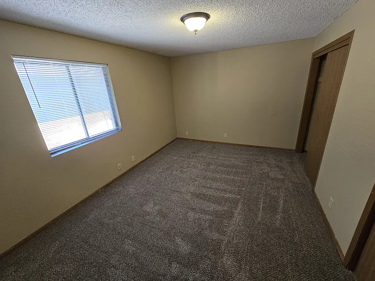 3641 Baldwin Ave — Photo 8