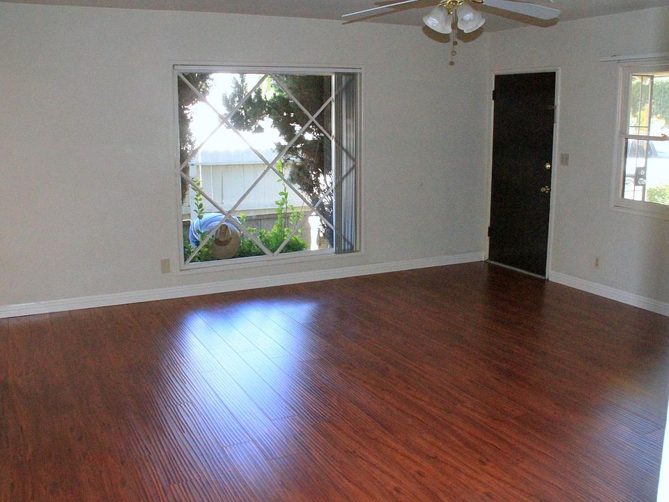 1st image of 2506 Blossom Ln