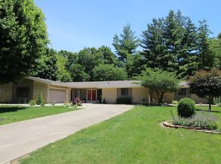 2120 Lake Dr, Anderson, IN