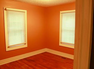 111 Dover Ave, Mt Carmel, TN 37645