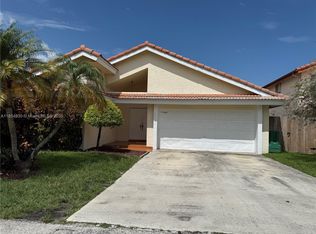 18800 NW 84th Ave, Hialeah, FL 33015