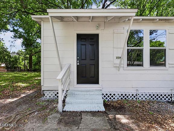 5th image of 3242 DIGNAN Street