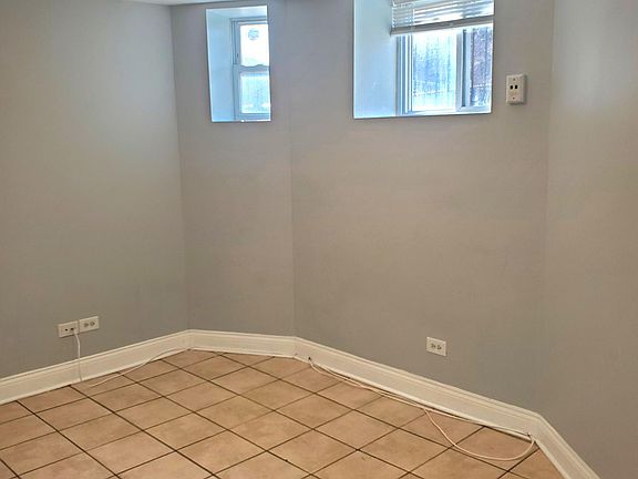 4th image of 4948 S Forrestville Ave #G