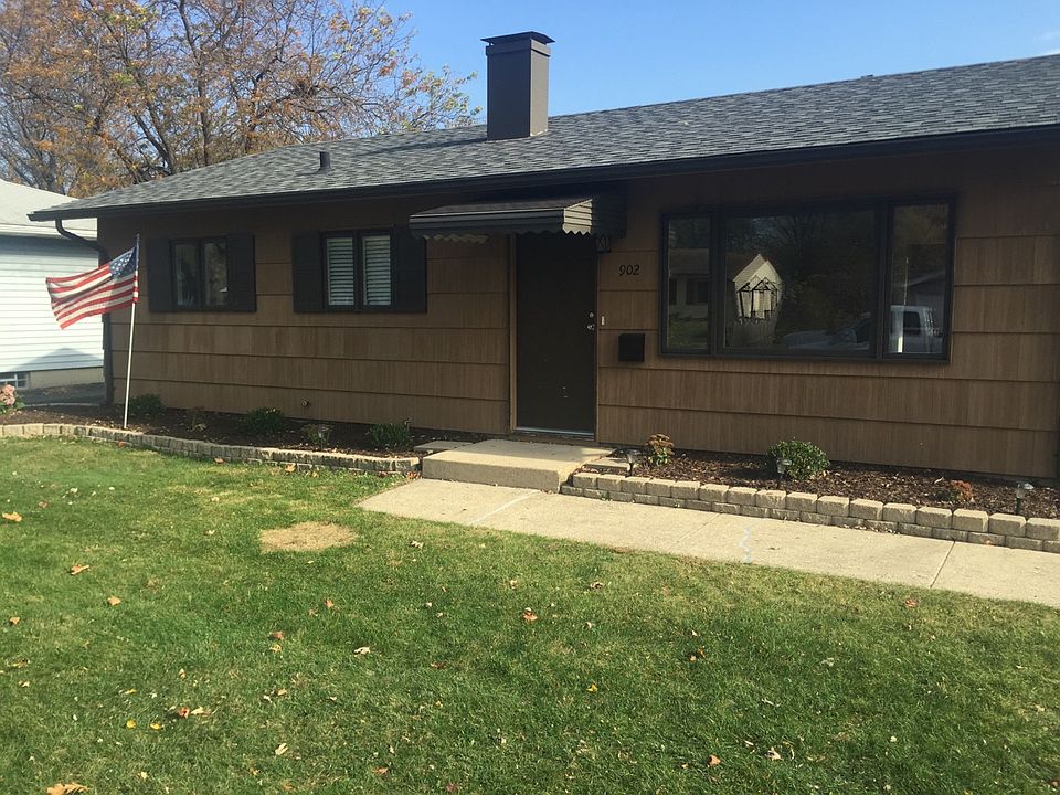 1st image of 902 Brentwood Dr