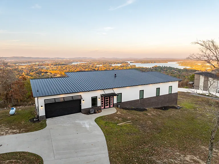 628 Mount Riante Rd — Photo 68