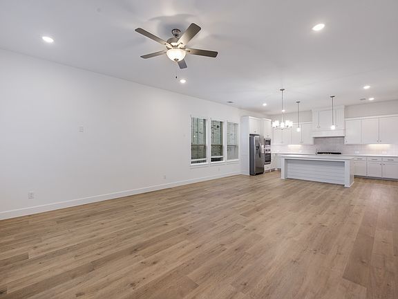 5th image of 3125 Lapis Ln