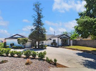 3696 Yorkshire Rd, Pasadena, CA 91107