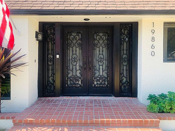 4th image of 19860 Citronia St