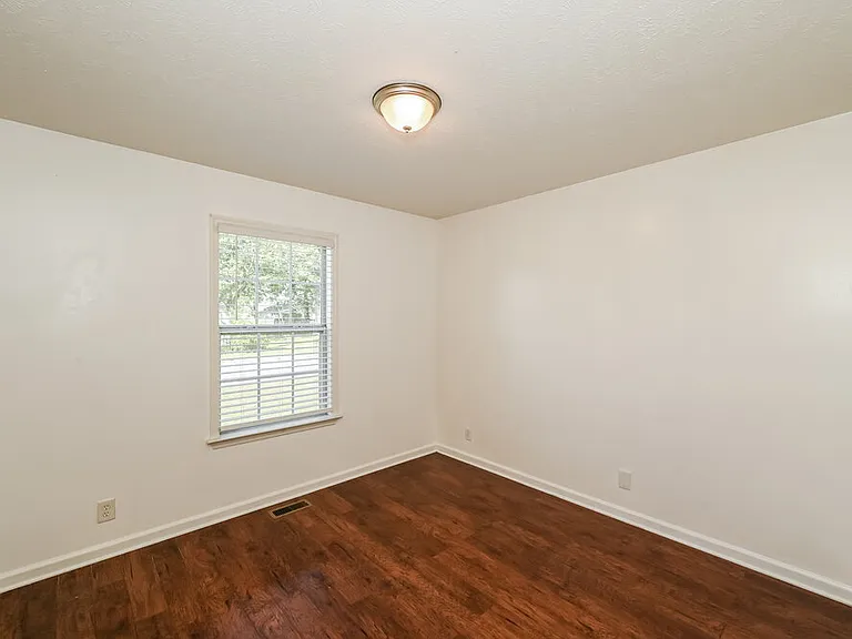 4936 Deerhaven Dr — Photo 13