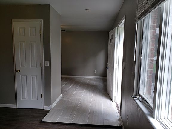 5th image of 147 S Fulton Ave