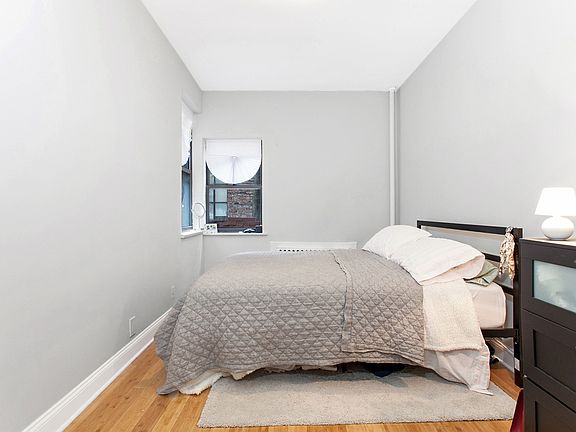 5th image of 442 E 78th St #1E