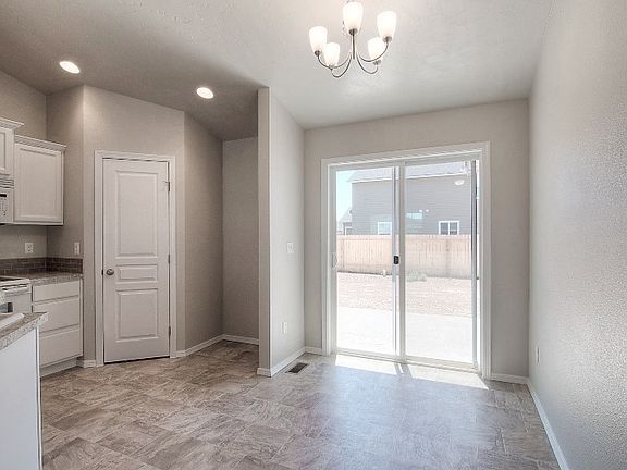 4th image of 805 Bighorn Dr