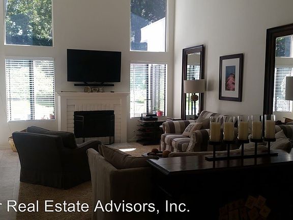2nd image of 640 Camino De Clara